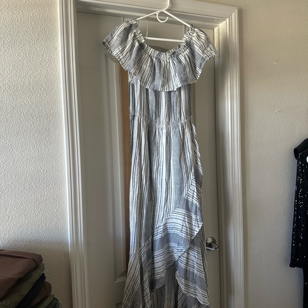 NEW! with tags, size small Express  maxi dress